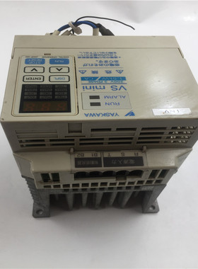 YASKAWA安川变频器CIMR-XCAA21P5 1.5KW 功能包好 现货