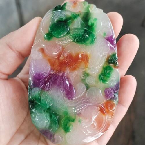 天然三色精雕三彩挂件聚财牌子春三彩石英岩玉双面貔貅把玩件玉石