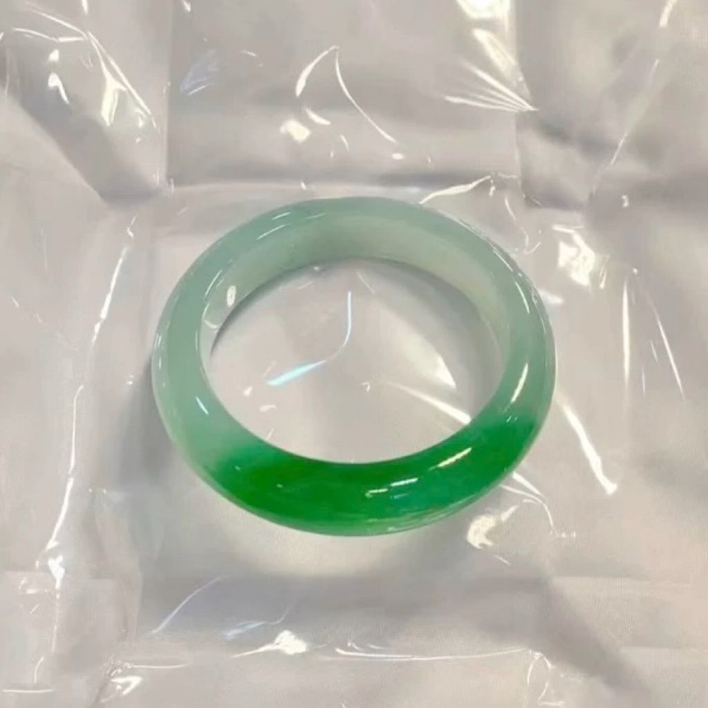 石英岩手镯正品冰种白底青飘绿玉手镯阳绿飘花玉手镯玉石