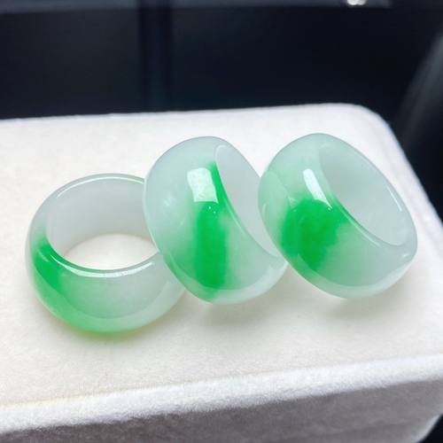正品缅甸冰种翡翠浅绿玉石戒指男款白底阳绿玉指环女款冰种玉扳指