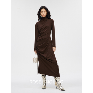 ROSELINGLING灵LOONG新年限定天丝羊毛打揽褶皱半高领连衣裙