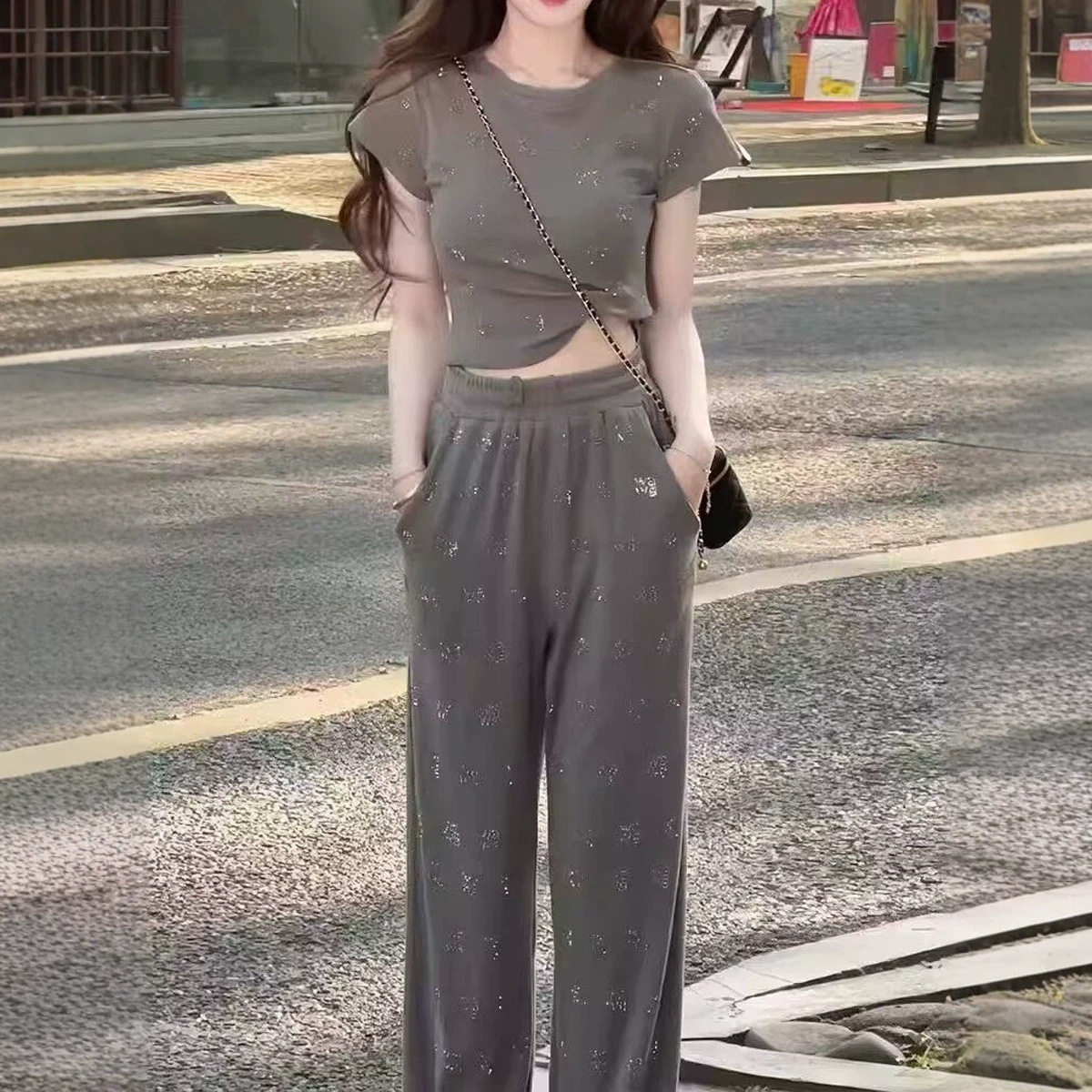 泫雅风洋气烫钻两件套女2026夏季短袖T恤高腰阔腿裤气质休闲套装