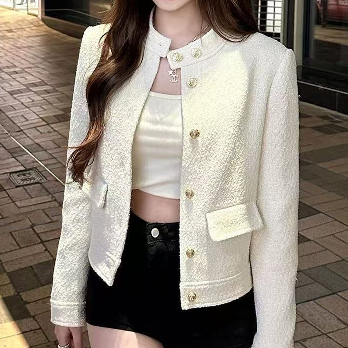 法式独特绝美白色短款外套女秋季新款小香气质风修身气质开衫上衣