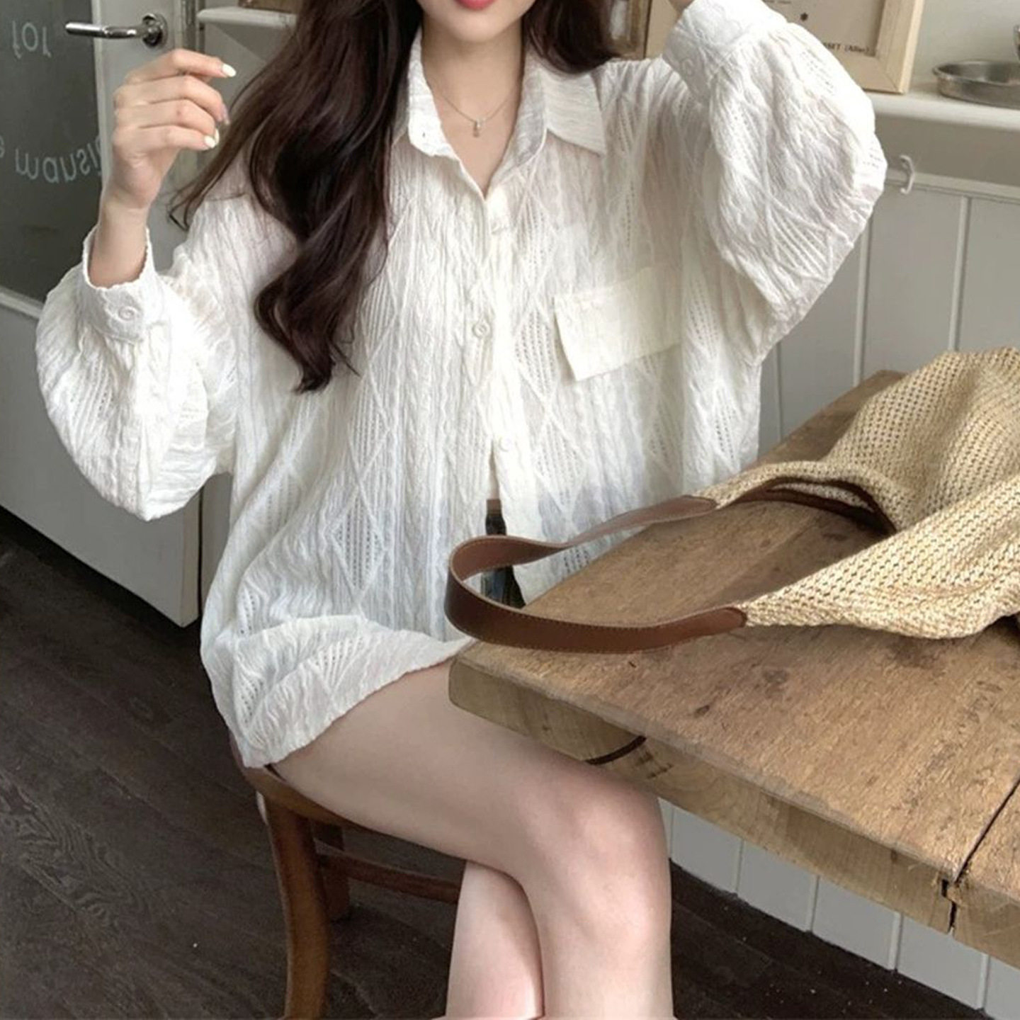 薄款防晒衫外套女春秋季2026新款镂空钩花设计感宽松学生衬衫上衣
