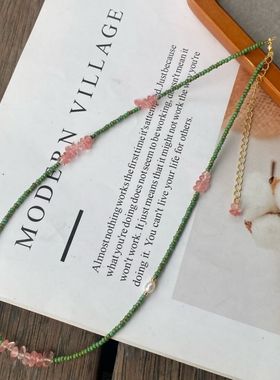 进口米珠古董珠2mm橄榄绿不对称粉色水晶项链夏小众新中式锁骨链