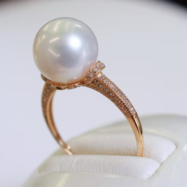 18k金钻石12-13mm海水珍珠戒指配件精致蝴蝶结设计圆形裸珠戒托