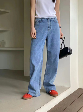 韩国东大门代much 高腰百搭宽松浅蓝色直筒牛仔裤须须边