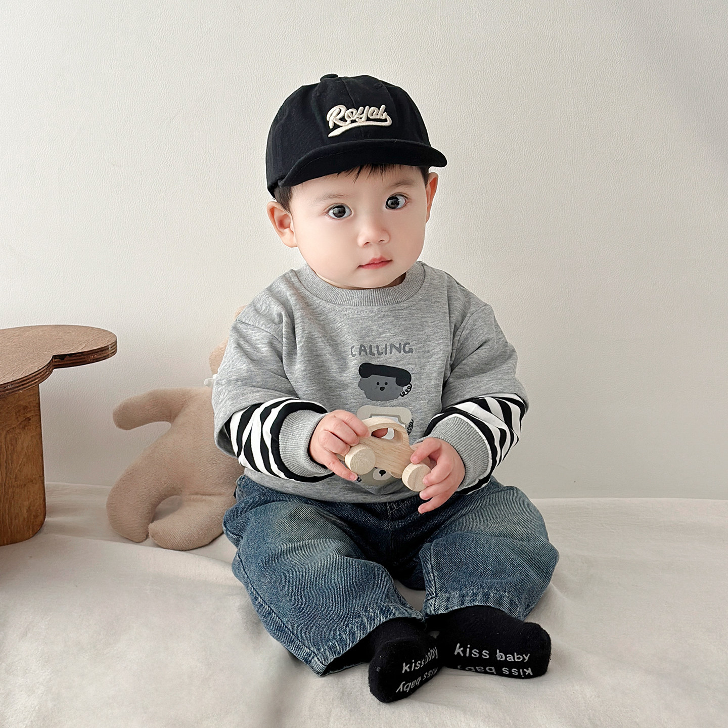 ins韩版男宝宝春装卫衣长袖儿童超洋气卡通宽松上衣外出婴儿衣服