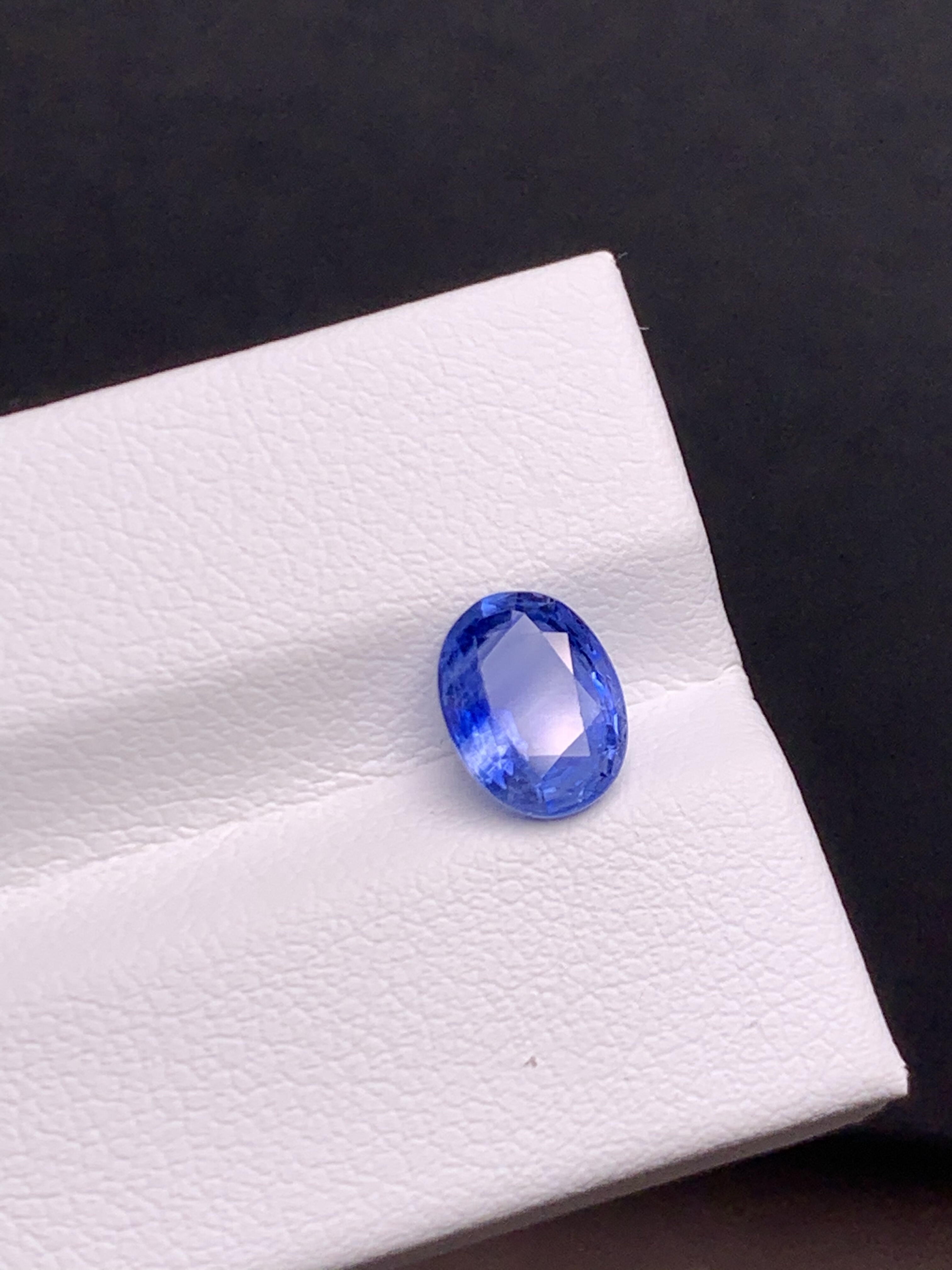 1.42克拉斯里兰卡天然老烧矢车菊蓝宝石 （1115）