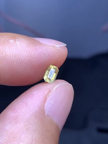 0.48克拉 斯里兰卡天然无烧梦幻荧光笔金绿宝石（0821）