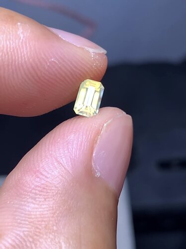 0.58克拉 斯里兰卡天然无烧梦幻荧光笔金绿宝石（0820）