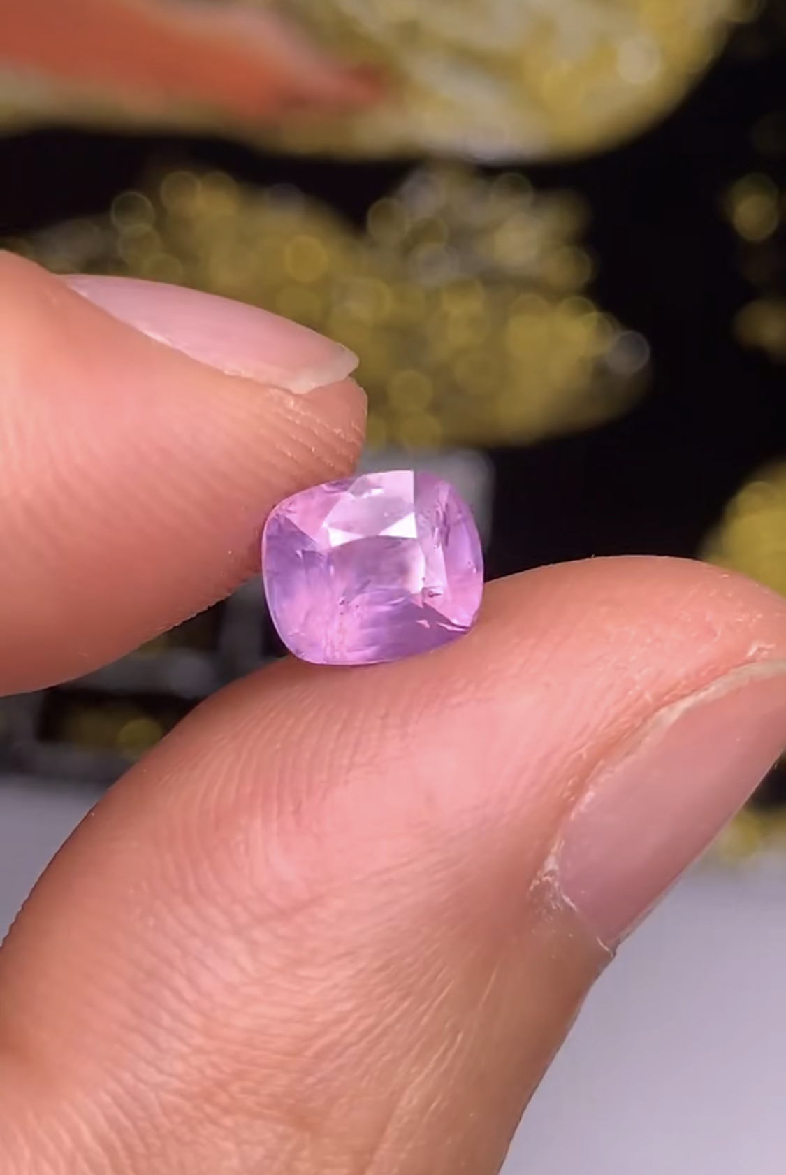 2.01克拉 斯里兰卡天然无烧梦幻粉蓝宝（1128）