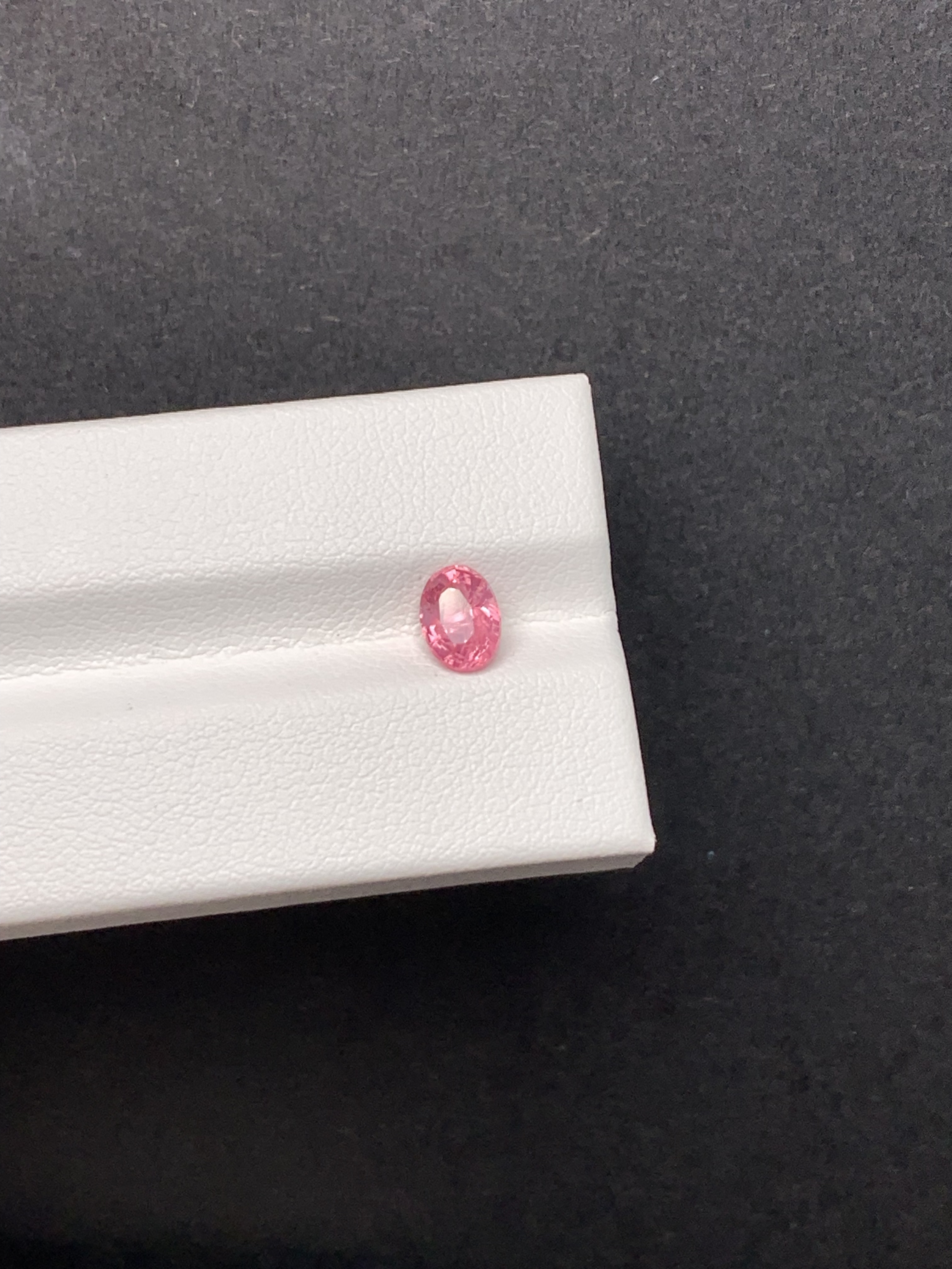 0.98克拉 坦桑尼亚天然无烧马亨盖尖晶石 澄粉莲花色（1220）