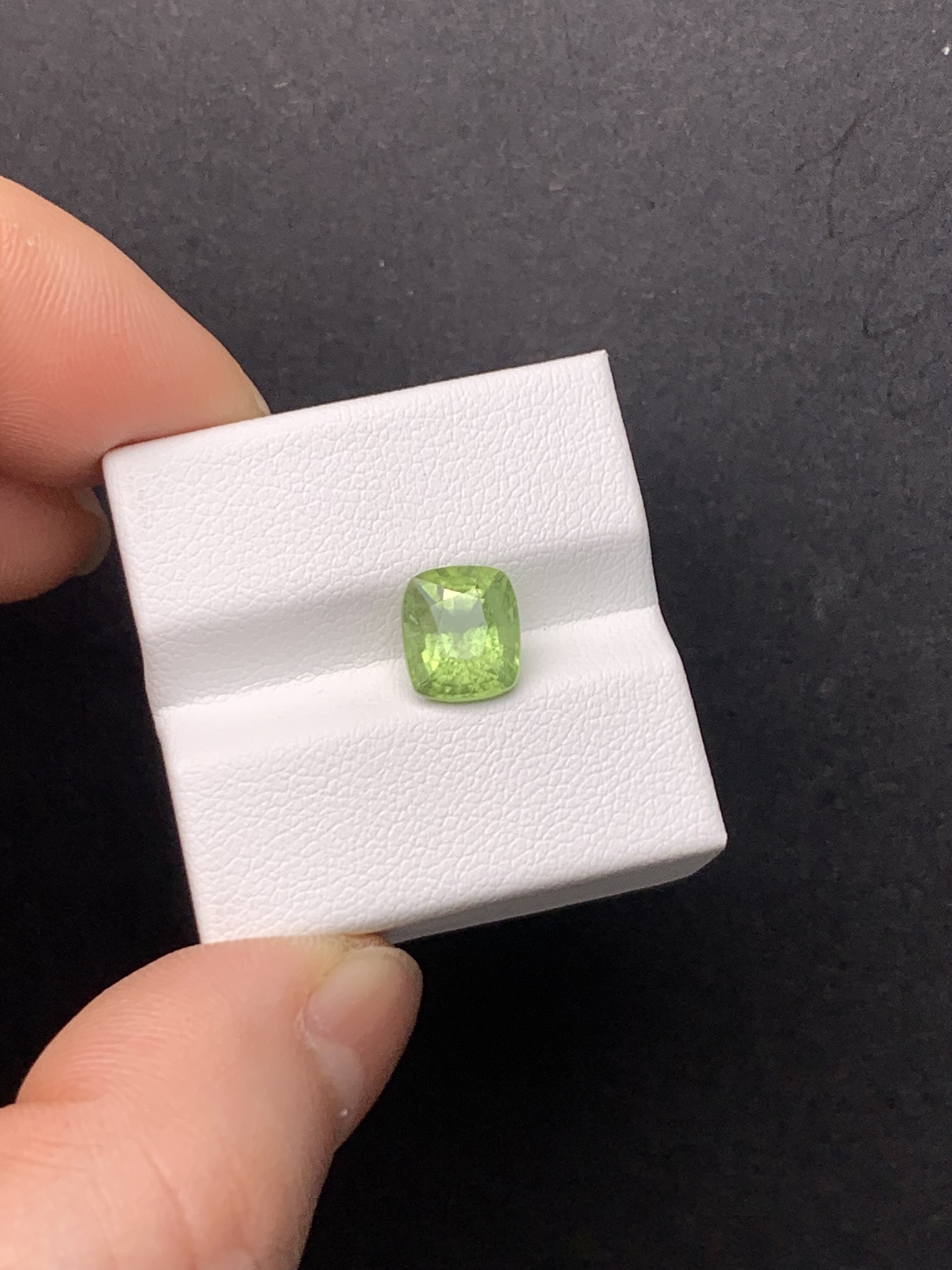 2.42克拉 缅甸天然无烧橄榄石 颜色翠绿 （0116）,珠宝/钻石/翡翠,裸石,淘宝优惠券,粉丝福利购,淘宝优惠卷