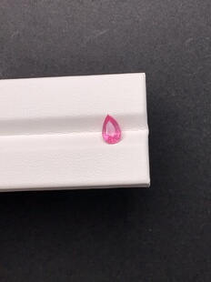 1225 莲花色 坦桑尼亚天然无烧马亨盖尖晶石 1.05克拉