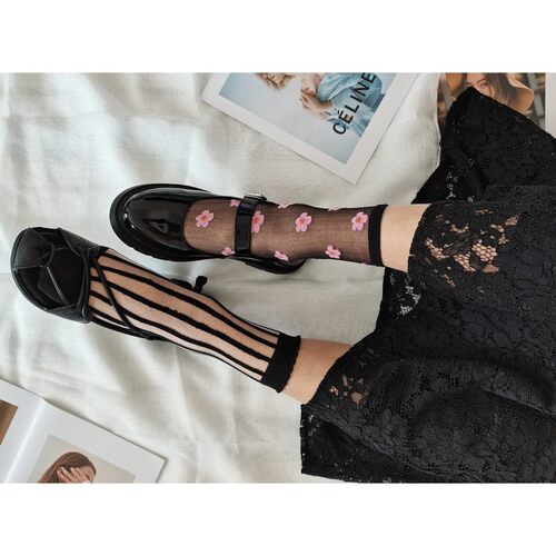 竖条纹防勾丝玻璃丝女中筒袜经典