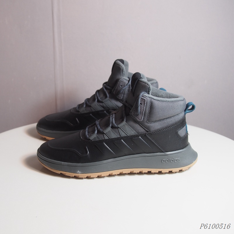 更适合秋冬加绒保暖男鞋