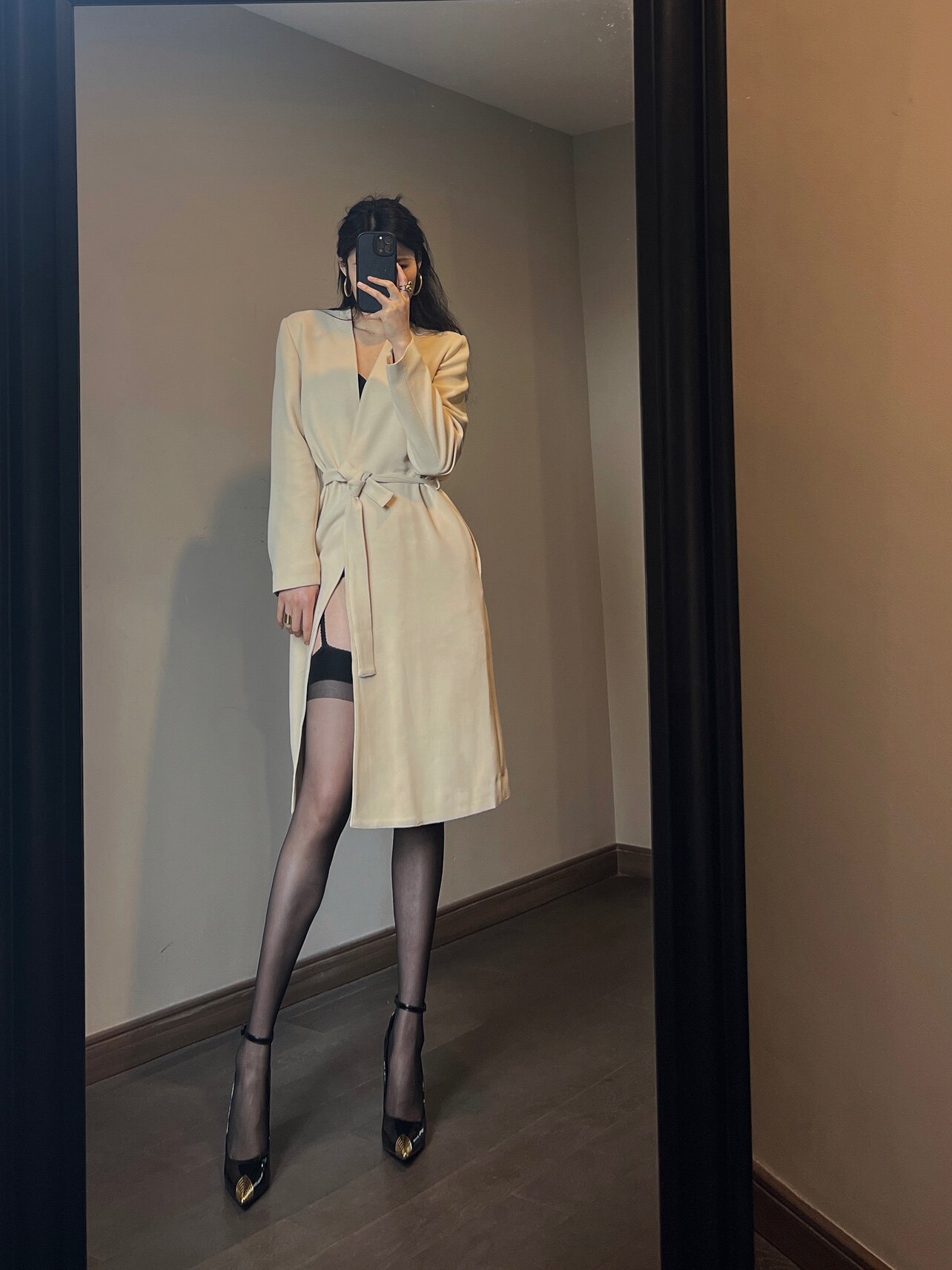 coco朱莉｜2023新品春季时髦不过时 好质感v领风衣外套