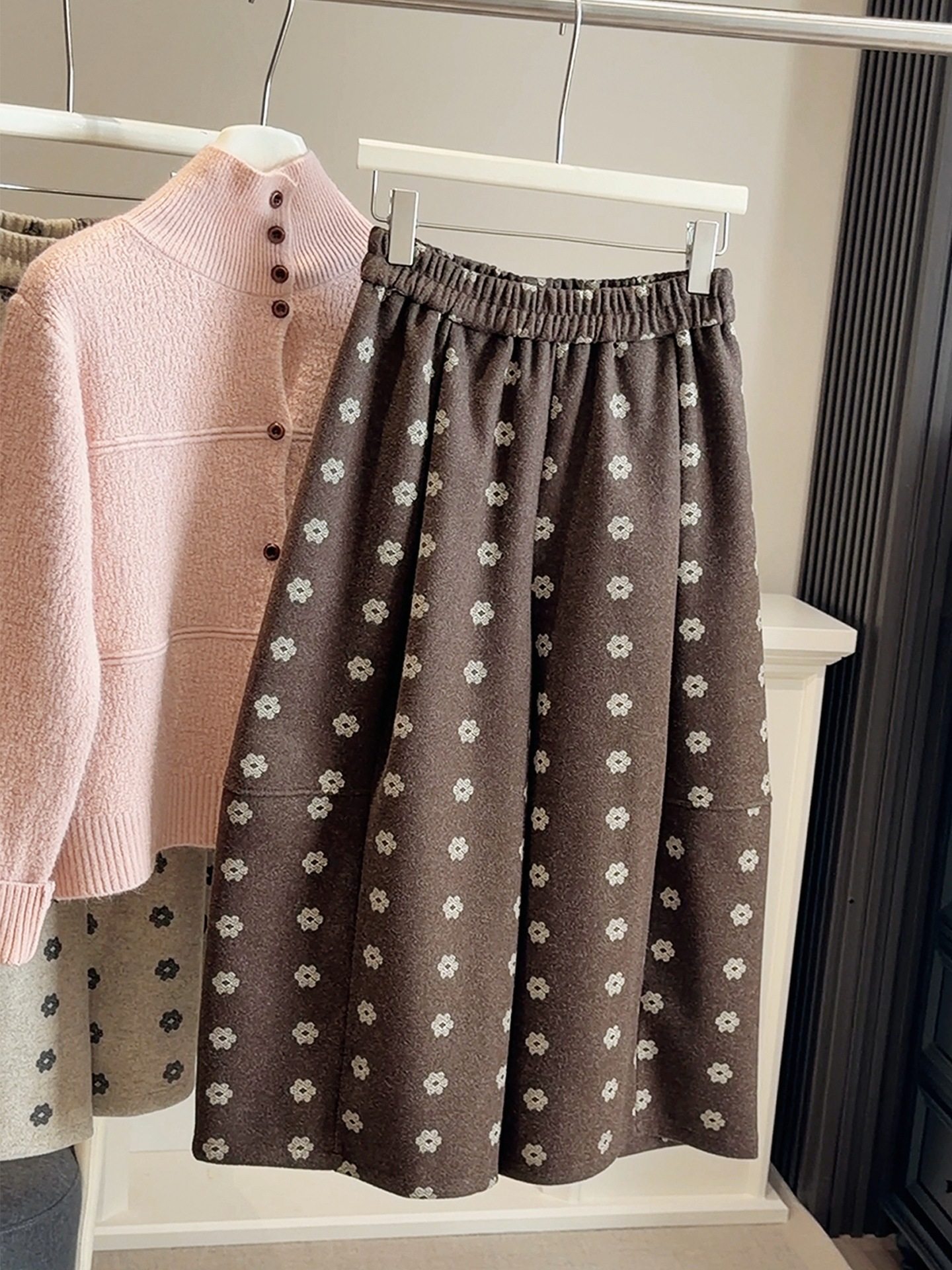 花朵加厚毛呢阔腿裤女秋冬松紧腰宽松显瘦七八分休闲花苞裙裤下装,女装/女士精品,休闲裤,淘宝优惠券,粉丝福利购,淘宝优惠卷