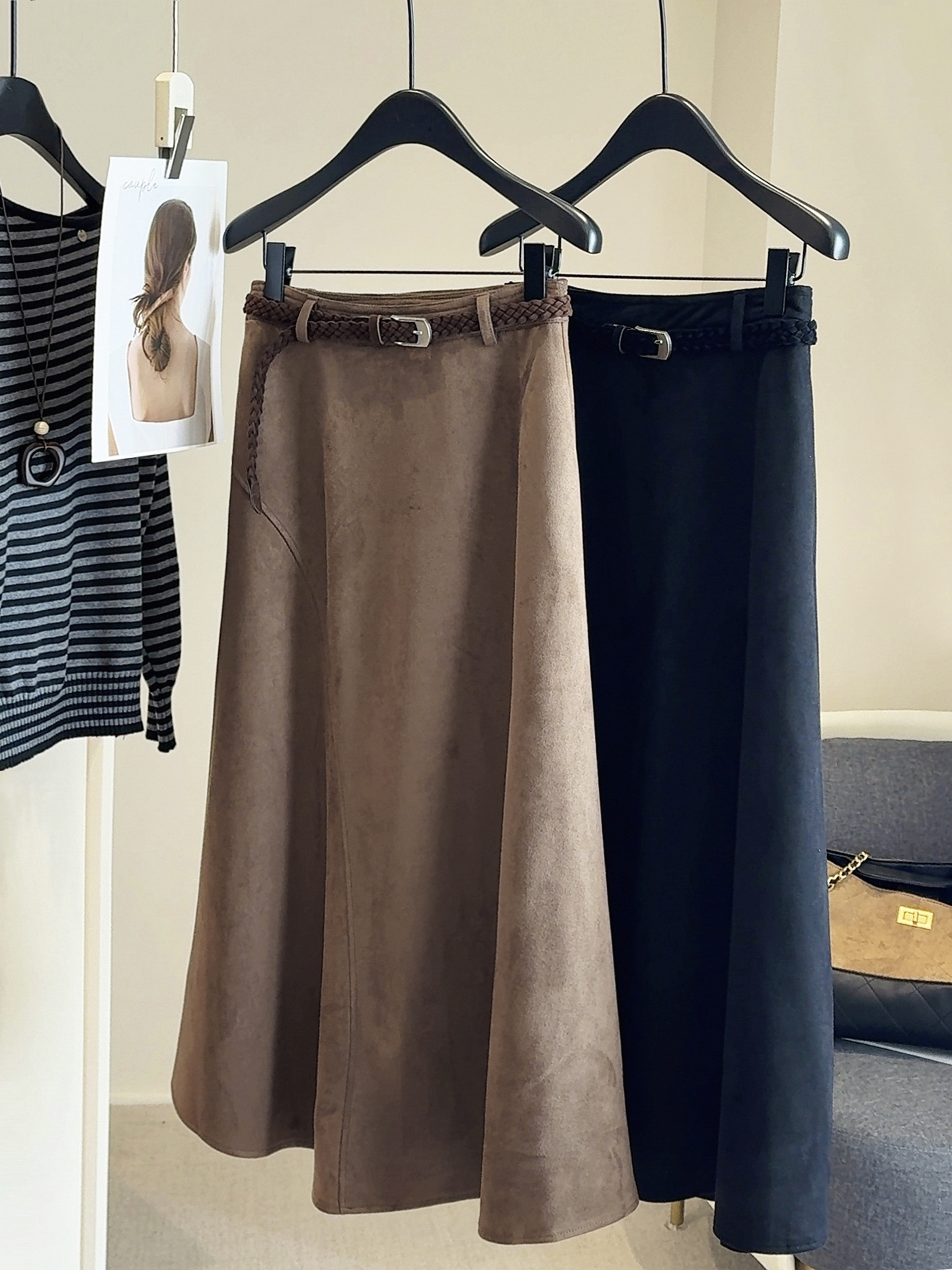 麂皮绒a字半身裙女秋冬松紧高腰垂坠感百搭中长款显瘦纯色伞裙