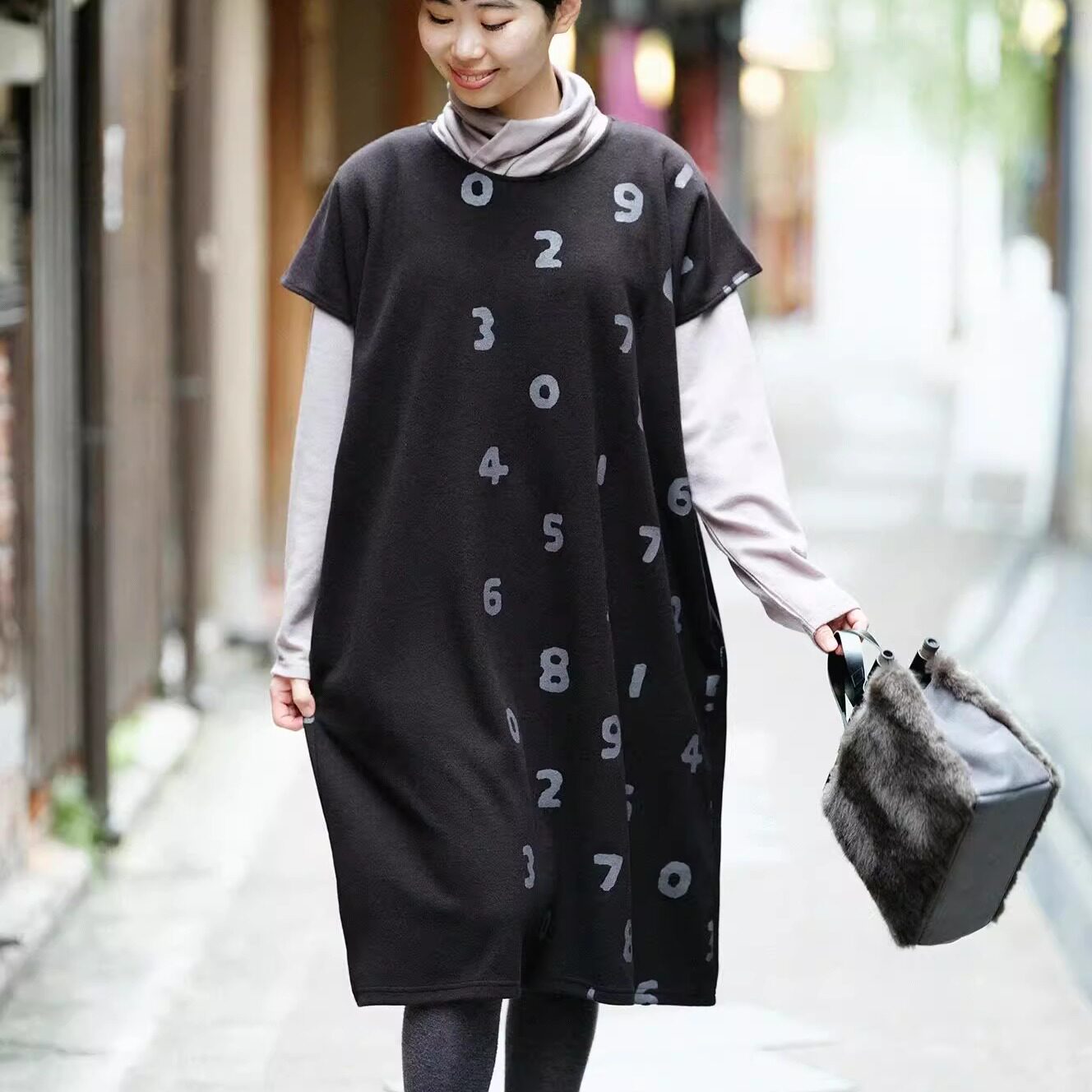 日本京都设计师女羊毛料长款系带