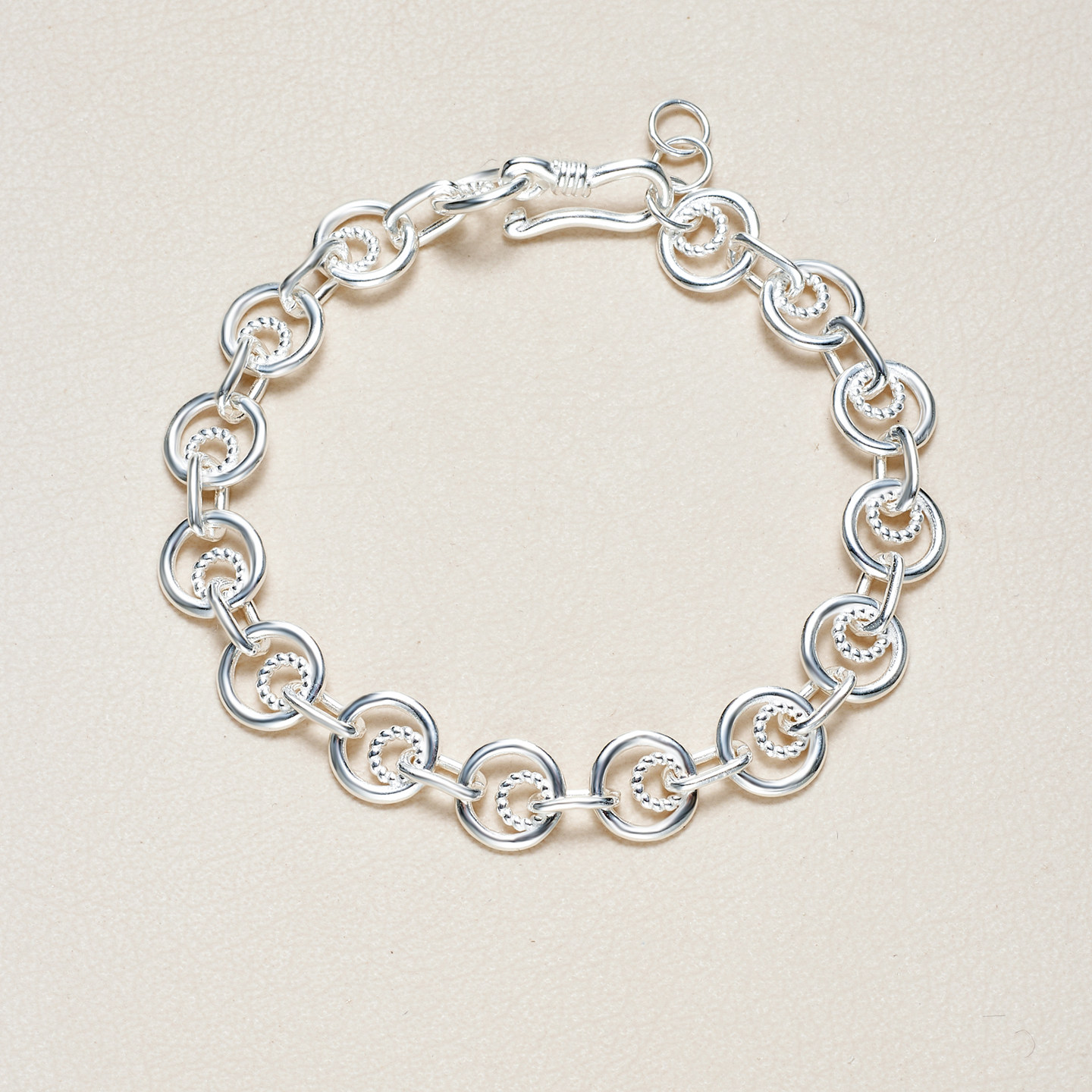 AHCHOO S925银手工不规则几何线圈圆环手链素银色麻花挂钩手环女