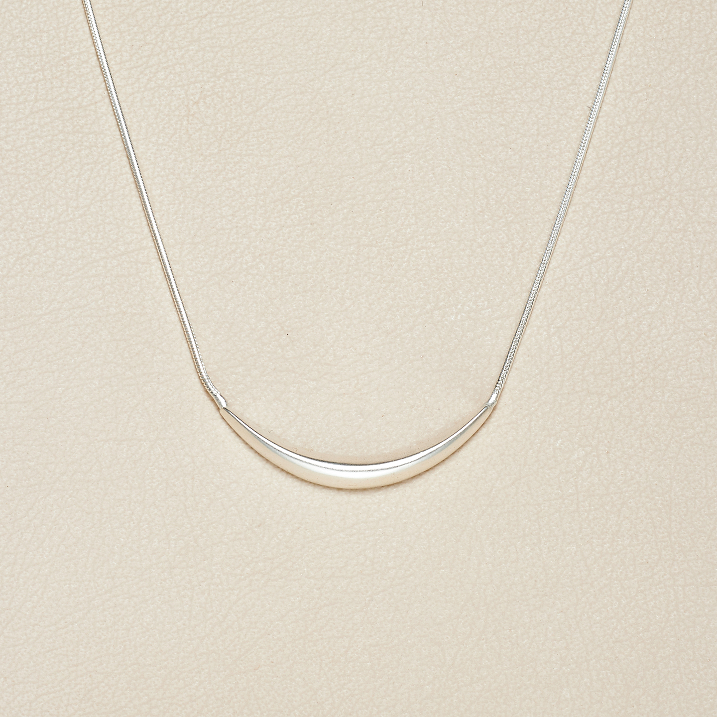 AHCHOO 静奢风极简S925纯银月牙几何椭圆吊坠项链长款抽拉毛衣链