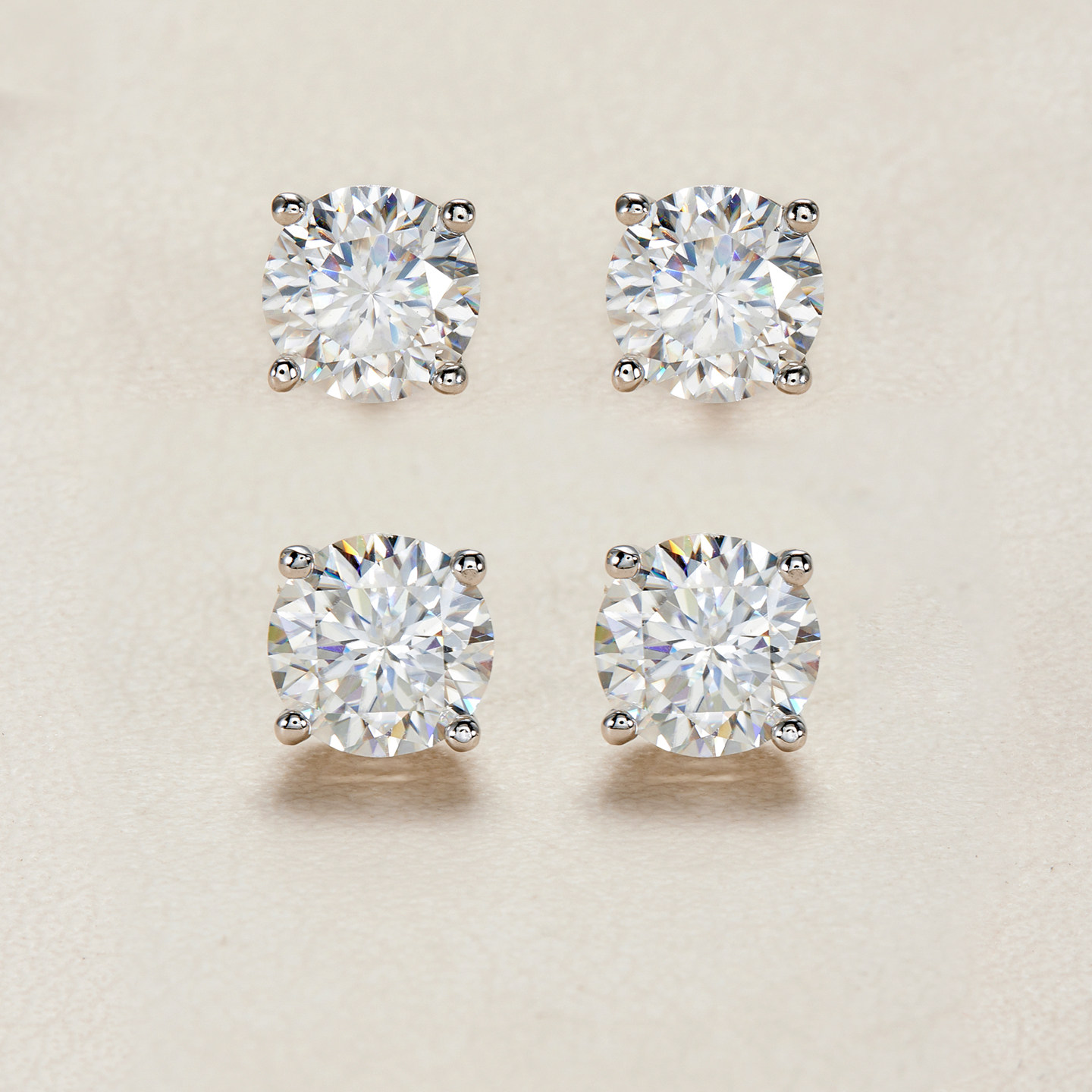 AHCHOO 静奢通勤爆闪经典小圆钻2克拉莫桑石耳环高级S925银耳钉女,饰品/流行首饰/时尚饰品新,银饰耳饰,淘宝优惠券,粉丝福利购,淘宝优惠卷