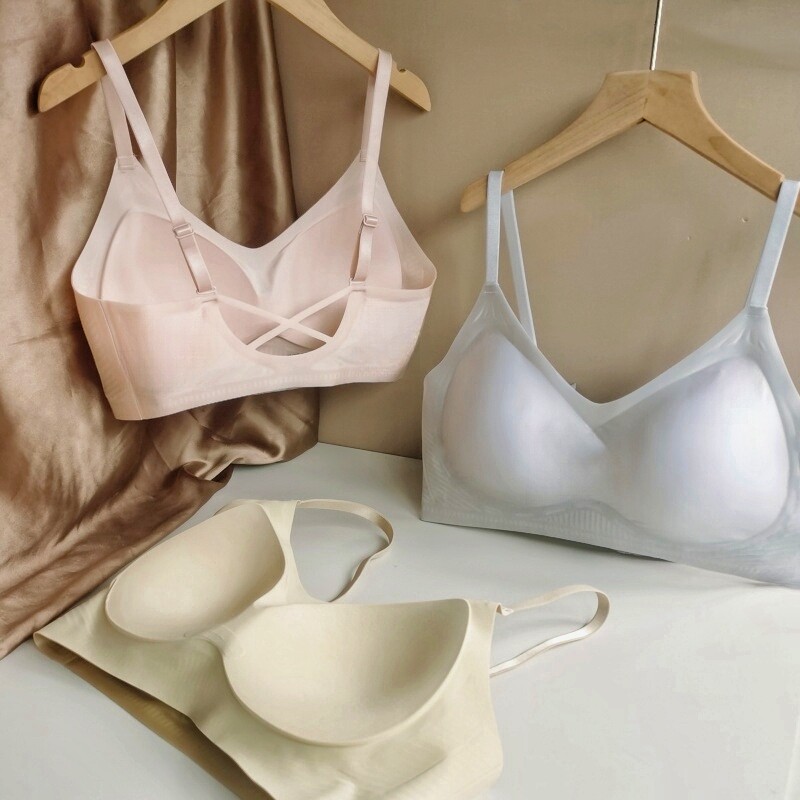 无穿感升杯丰胸聚拢背心式文胸内衣小胸显得大果冻条上托u型美背