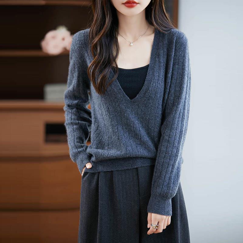 25秋冬新款深V领抽条100%羊毛针织长袖百搭洋气显瘦上衣T恤女2549