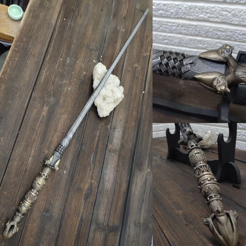 龙泉市狂狮龙鳞锏手工锻造扭转花纹钢亢龙锏打神鞭武术道具未开刃