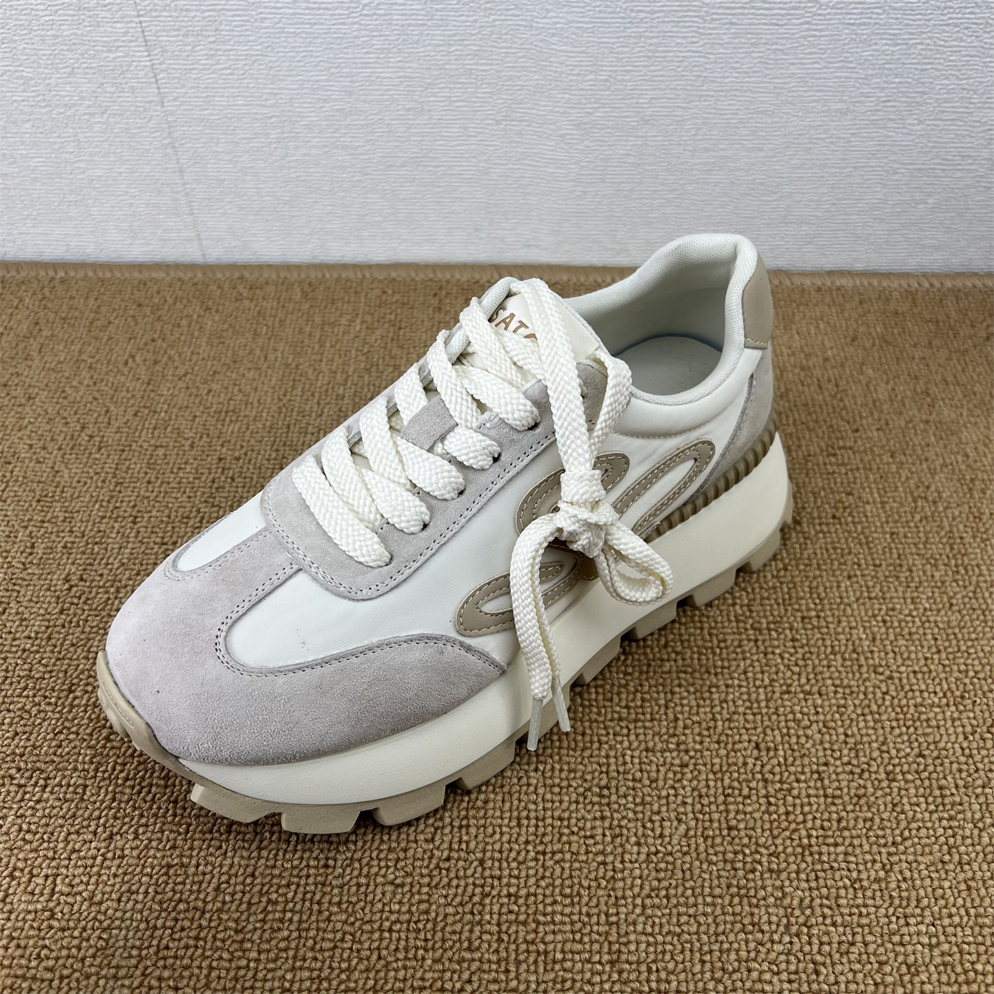 2025新款断码处理真皮老爹鞋