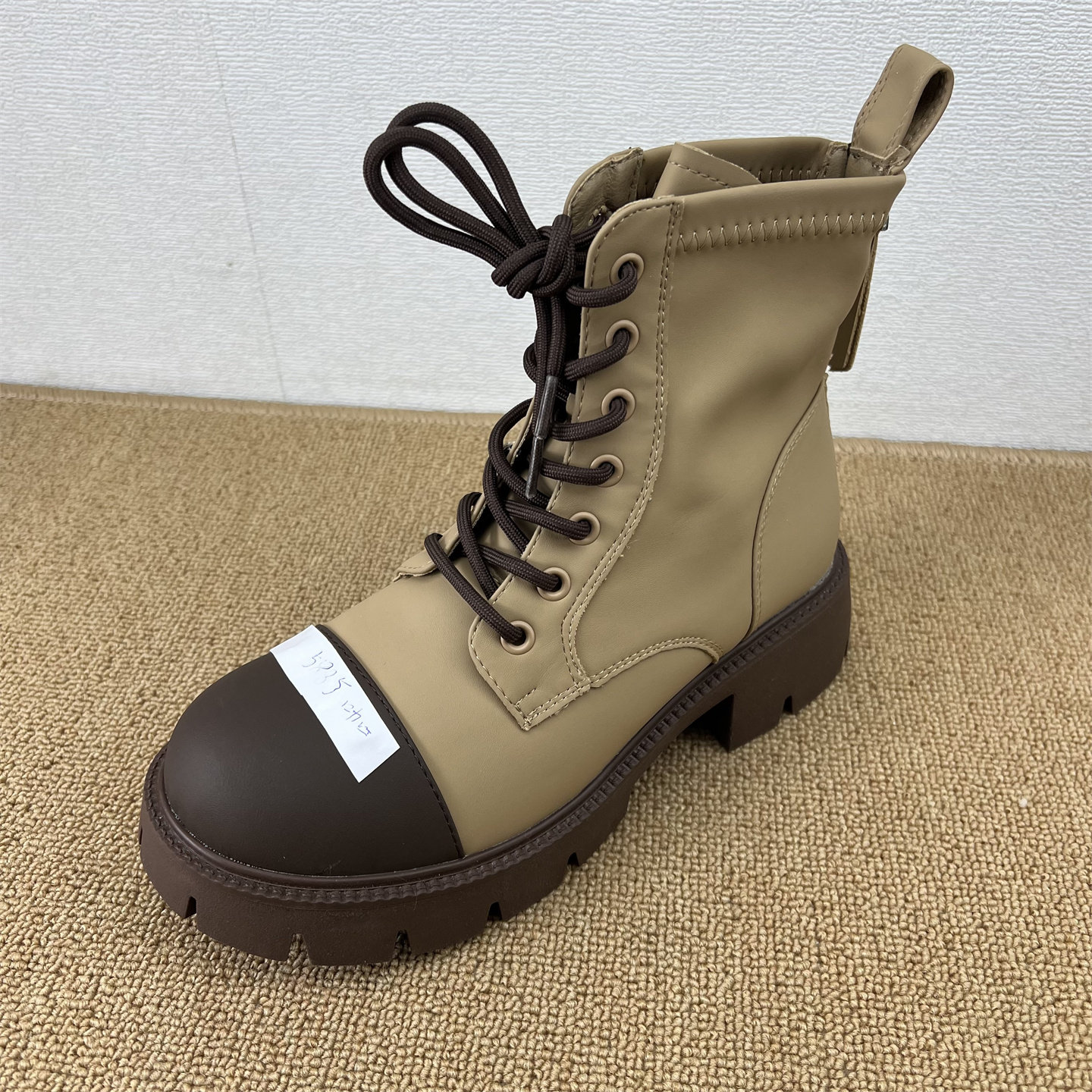 真皮英伦风加绒马丁靴女冬季厚底短靴交叉绑带百搭保暖靴子法式潮,女鞋,马丁靴,淘宝优惠券,粉丝福利购,淘宝优惠卷