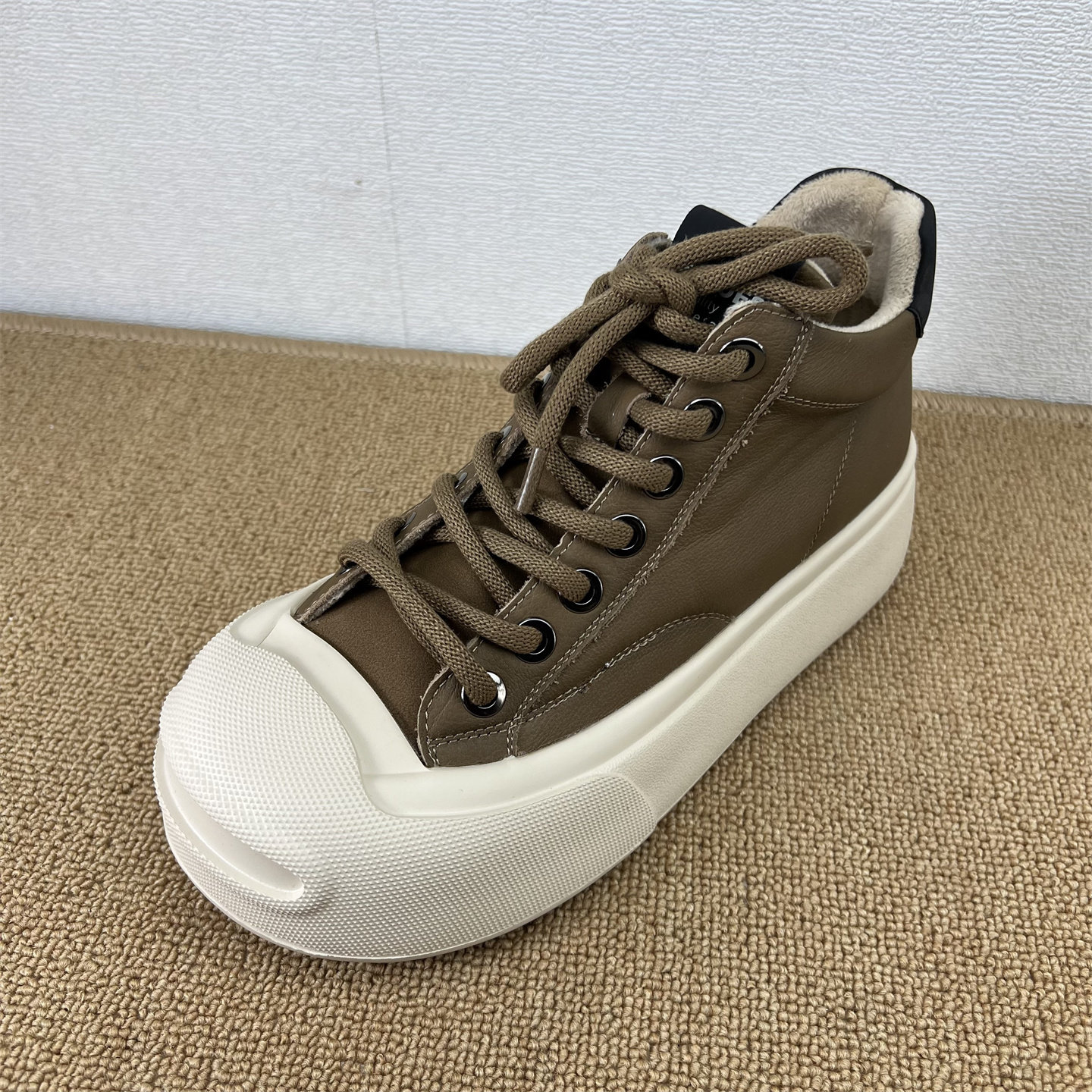 韩版厚底高帮鞋休闲系带圆头面包鞋真皮复古板鞋交叉绑带加绒保暖