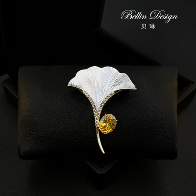 《臻美银杏叶》植物胸针