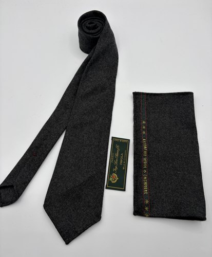 LORO PIANA FAVOLA羊毛羊绒面料 手工卷边领带 深灰羊毛羊绒领带