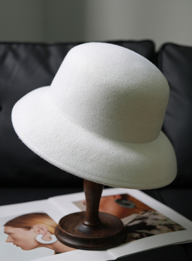 柏川 赫本风羊毛呢渔夫帽女法式秋冬100羊毛白色圆顶礼帽优雅盆帽