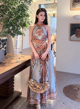 桑蚕丝印花挂脖上衣中长半裙套装