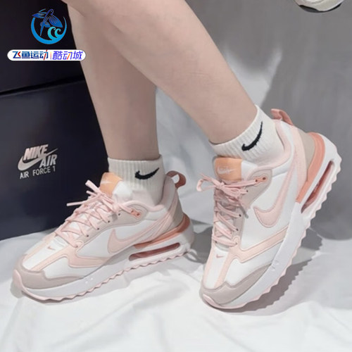 耐克Nike女子运动跑步鞋