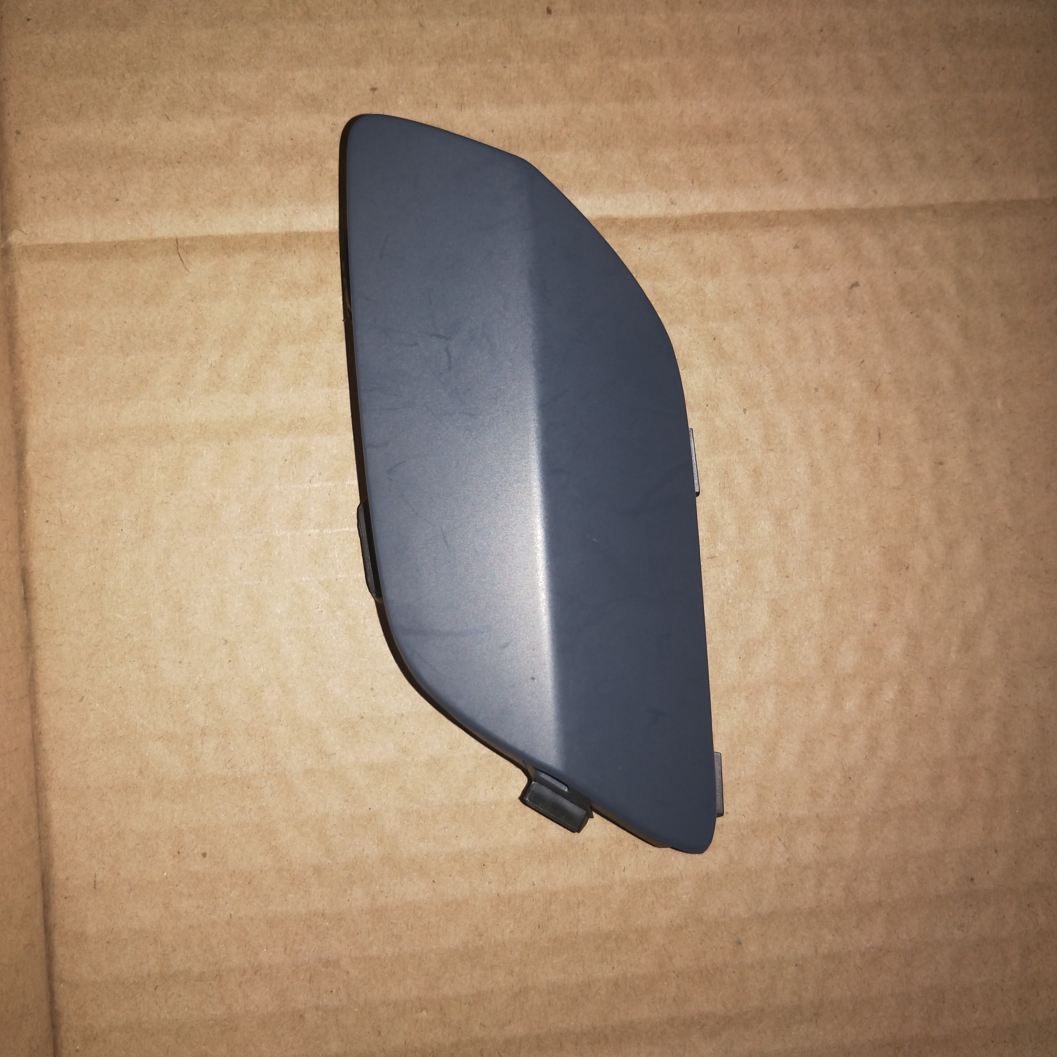 欧宝雅特大灯喷水盖