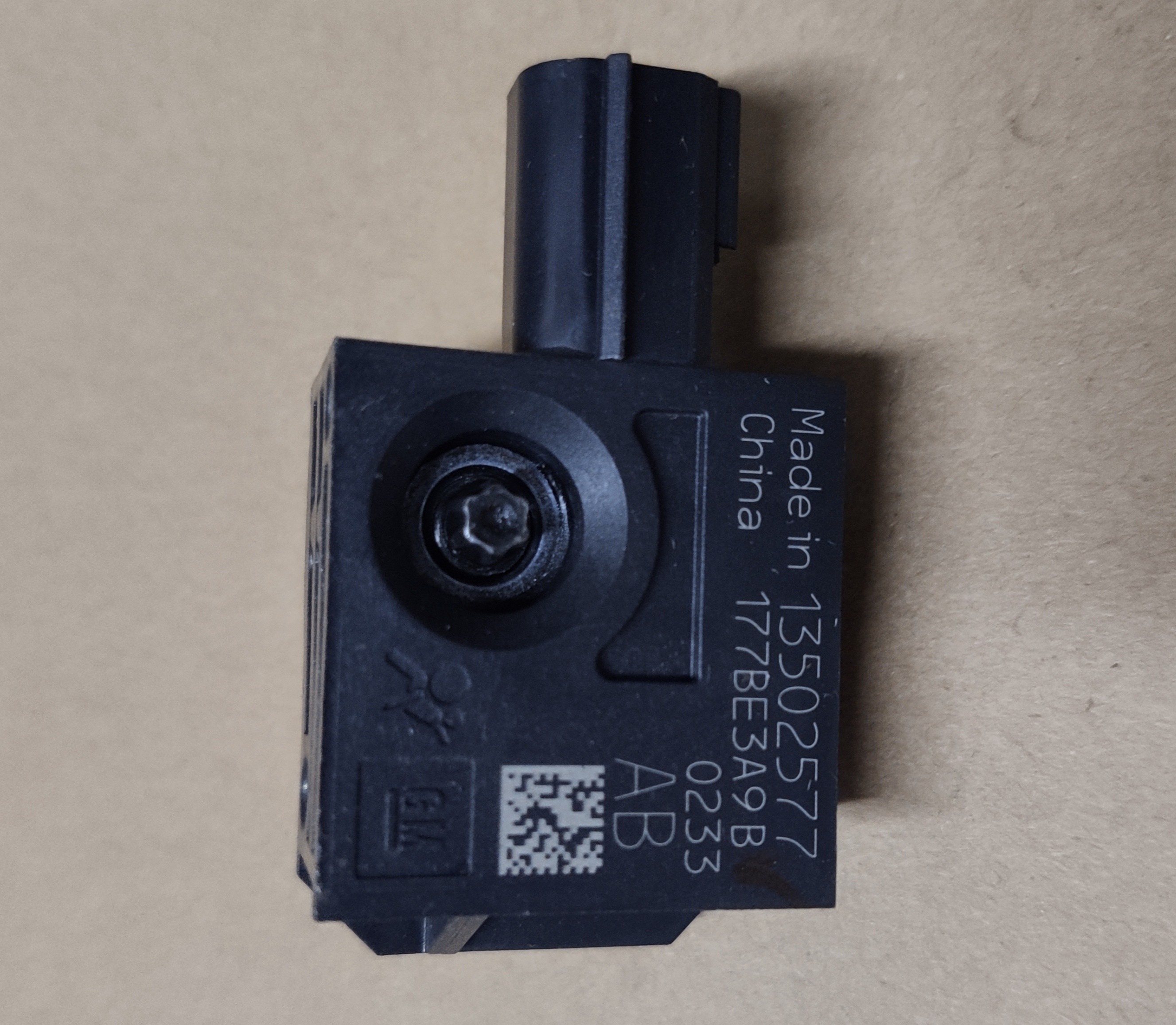 欧宝赛飞利c雅特gtc气袋传感器 侧