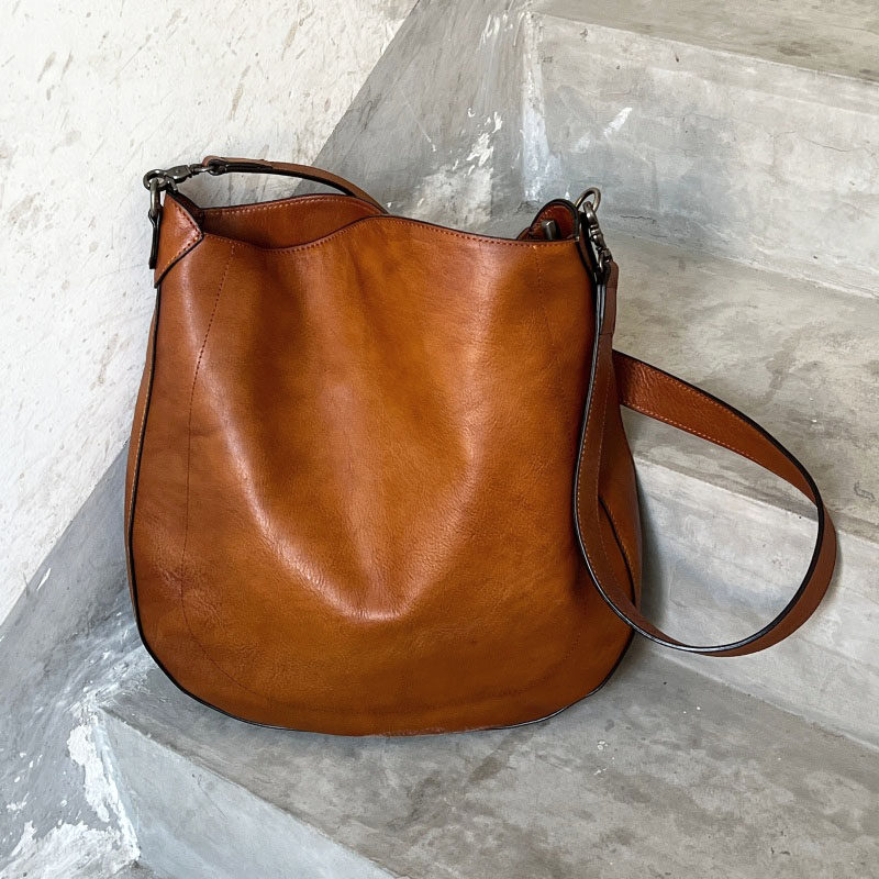 仪迪头层植鞣牛皮小众做旧大容量休闲真皮单肩斜挎托特女包桶包,箱包皮具/热销女包/男包,通用款女包,淘宝优惠券,粉丝福利购,淘宝优惠卷