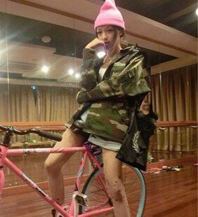 【免邮】原宿潮男女情侣连帽中性冲锋衣户外大码迷彩BF通勤套