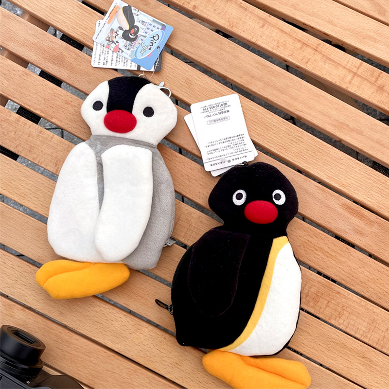 现货pingu日本正版企鹅家族毛绒公仔伸缩卡套包挂件零钱包耳机包图片