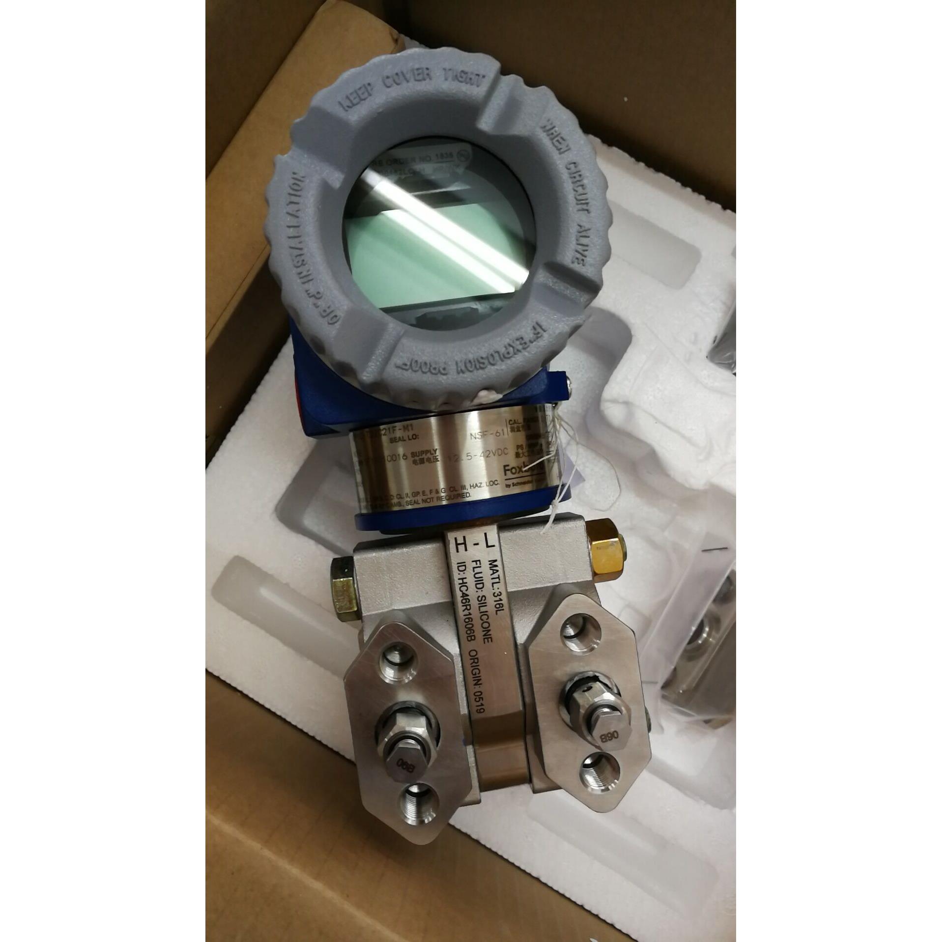 议价 压力变送器 IDP10-T22C21F-M1L1