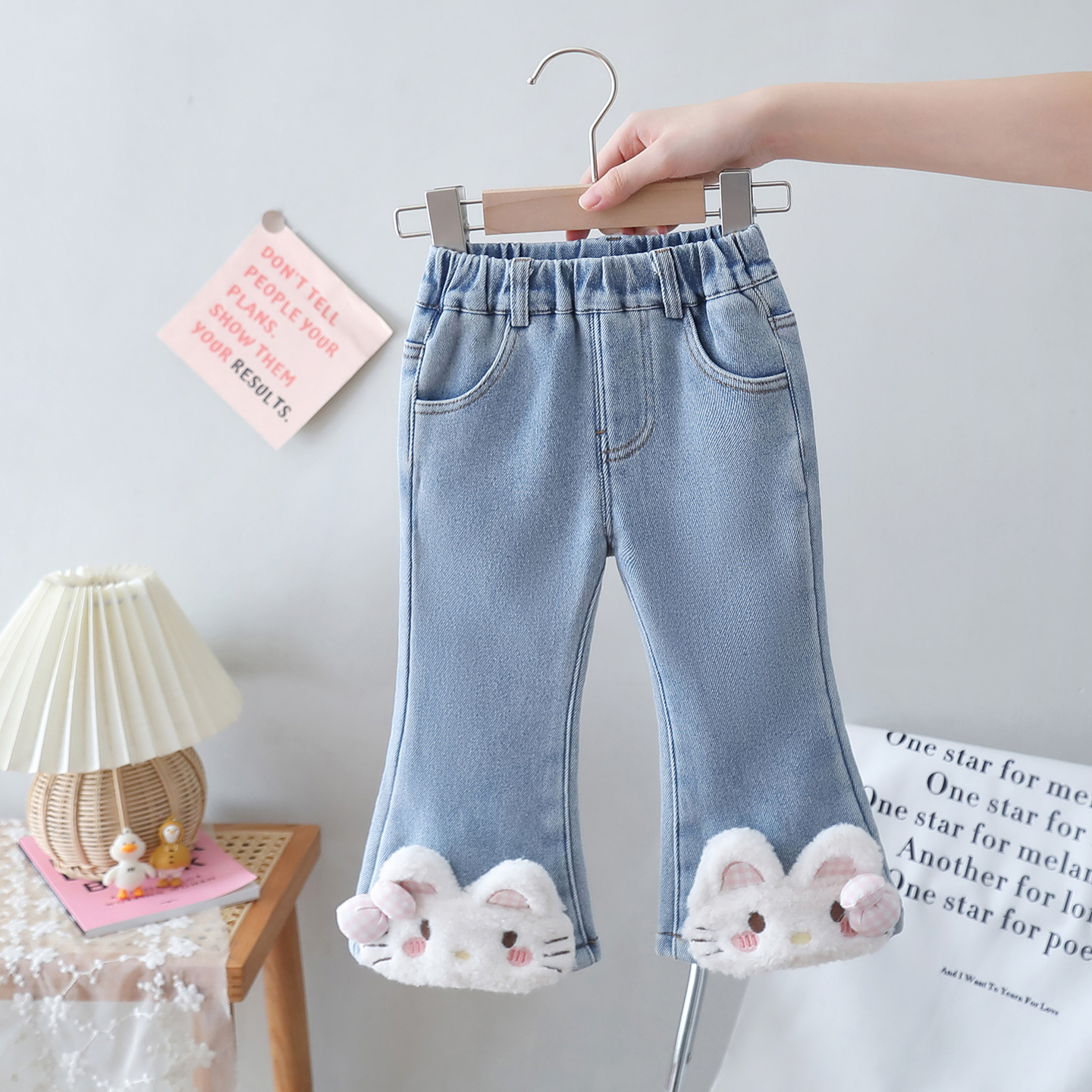 女宝贝卡通一体绒牛仔喇叭裤百搭