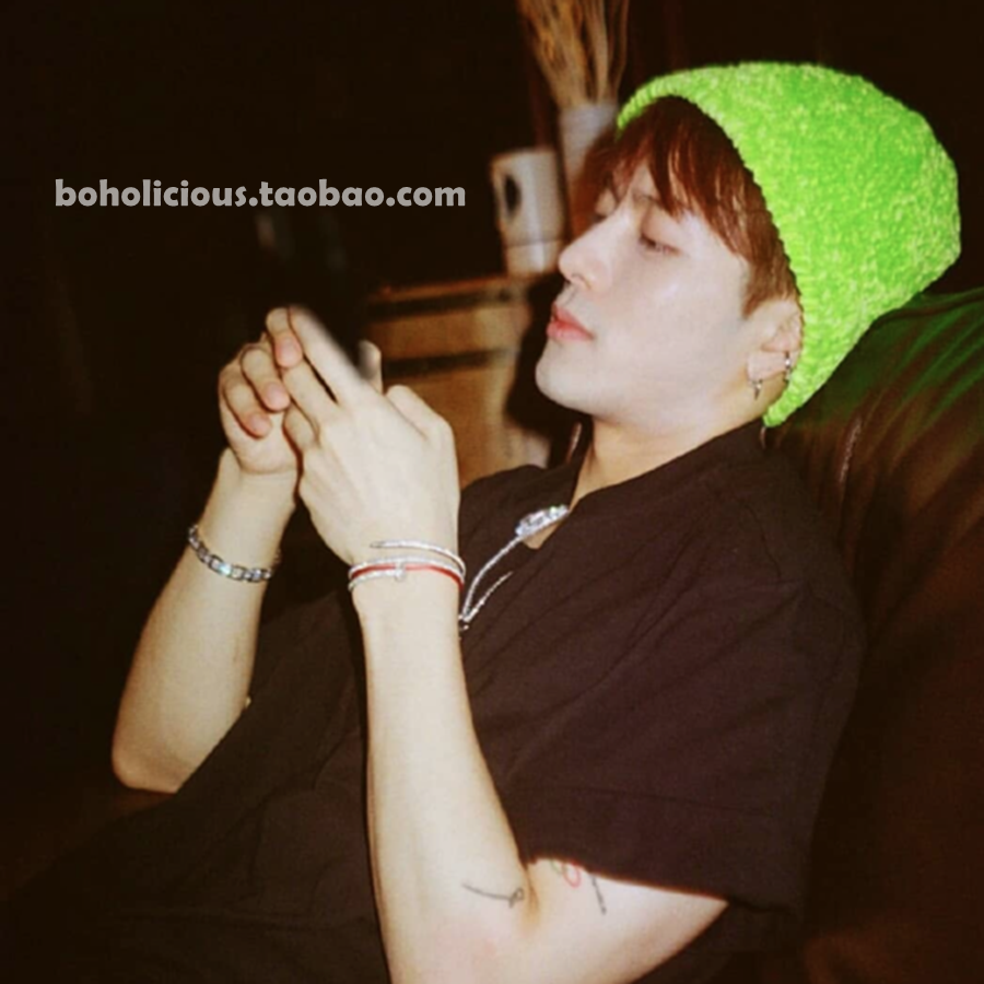 王嘉尔同款荧光绿色雪尼尔帽