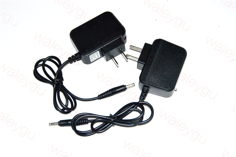 微笑鲨SS F008 3409 R5 T6 3408 3410 XB-E72 探照灯手电筒充电器