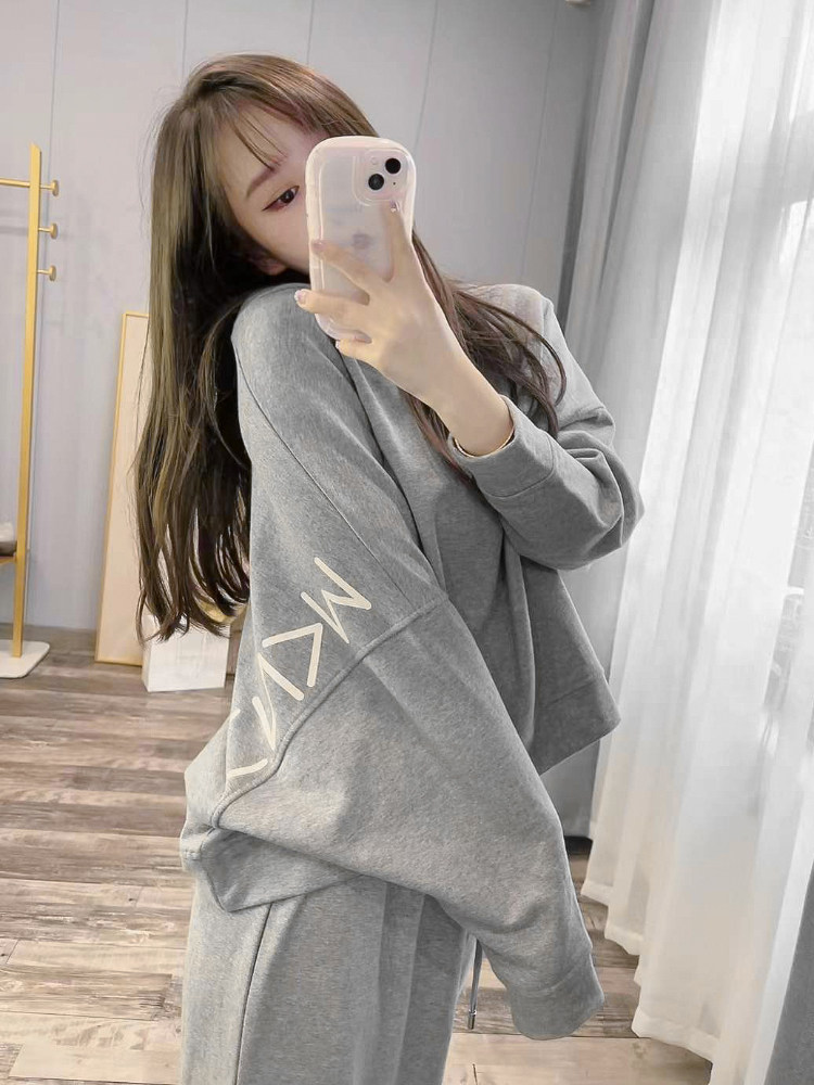 봄과 가을 유럽과 미국의 하이 엔드 캐주얼 정장 단색 간단한 라운드 넥 박쥐 소매 느슨한 스웨터 스커트 바지 여성용