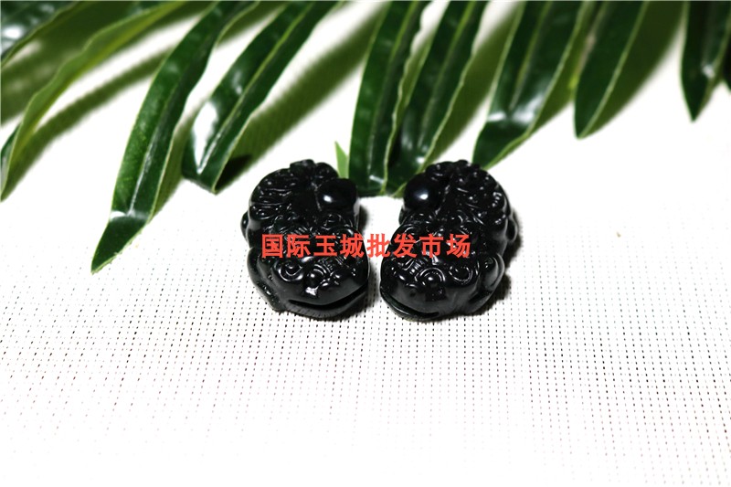 墨绿玉黑绿玉貔貅吊坠玉坠男女款招财转运玉石项链挂件